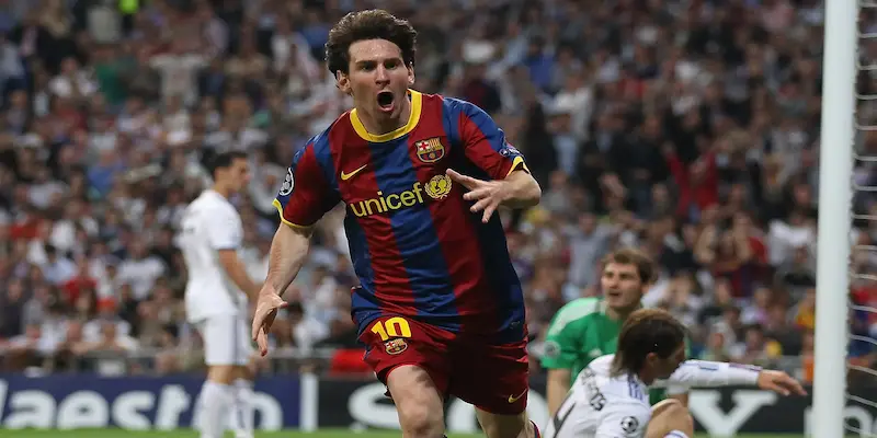 Lionel Messi lập cú đúp hạ gục Real Madrid trong trận El Clasico 2010