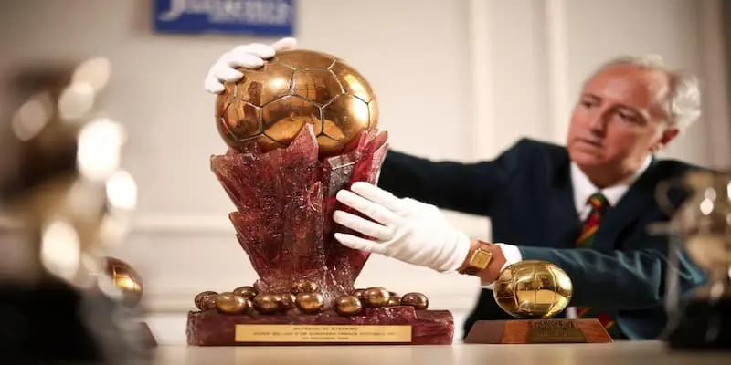 Tiêu chí giải Super Ballon d’Or